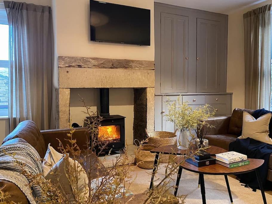 Beautiful & Cosy 4 Bedroom Home Todmorden Exteriör bild